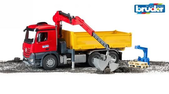 Bruder 03651 MB Kuorma-auto Nosturilla