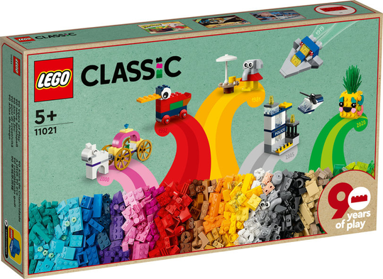LEGO Classic - 90 vuotta leikkien lumoissa (11021)